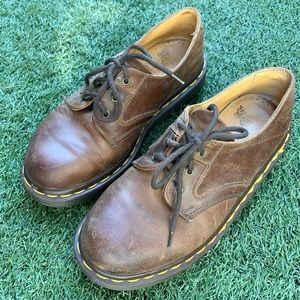 Brown Oxford Dr. Martens